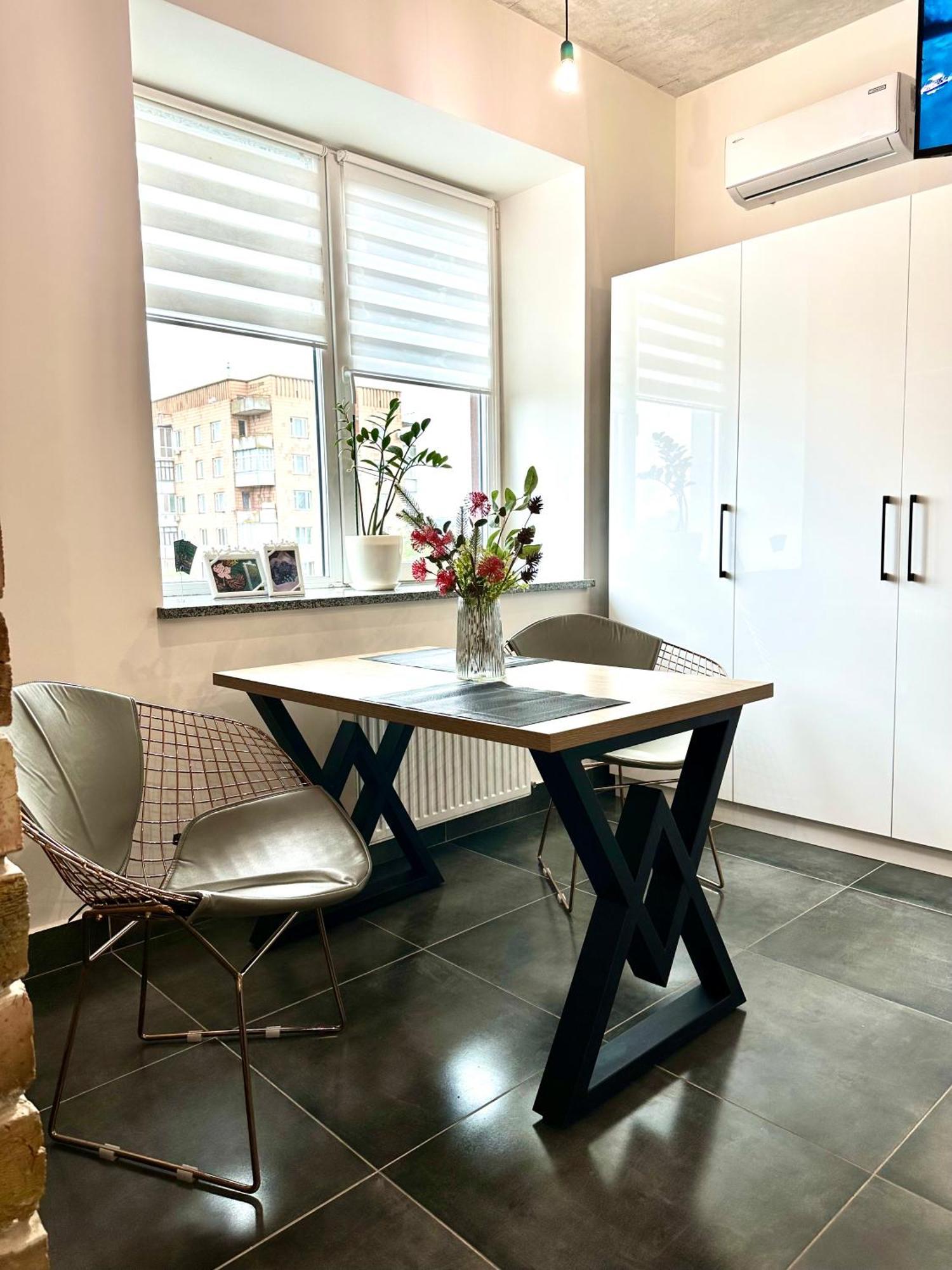 Comfortable Apartments With A Coffee Machine In The City Centre, Zlata Plaza Rivne Exterior foto